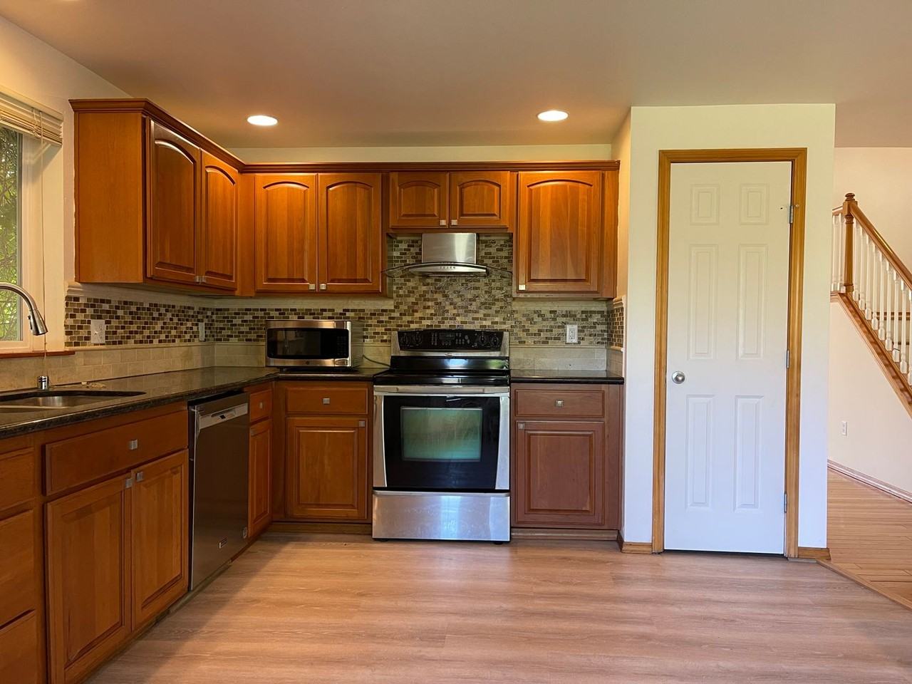 23533 97th Ave S - Photo 2 of 17