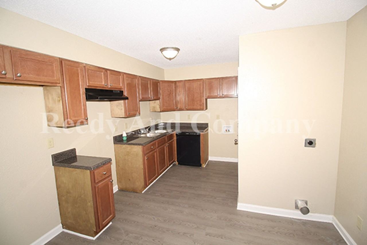 324 Mcfarland Dr - Photo 7 of 24