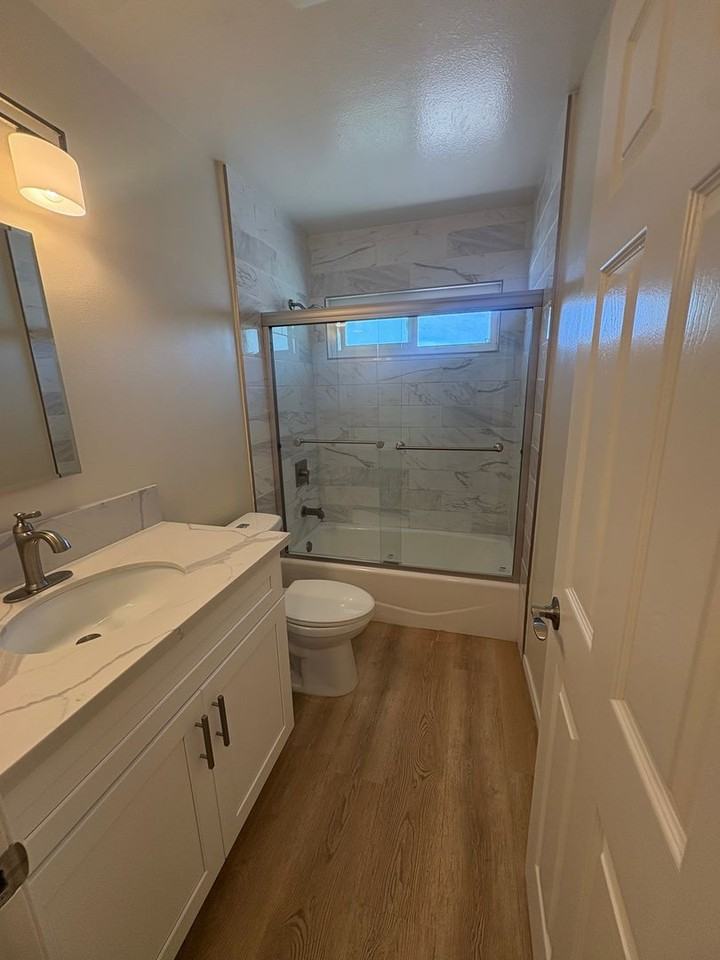 235 Wolff St - Photo 5 of 5