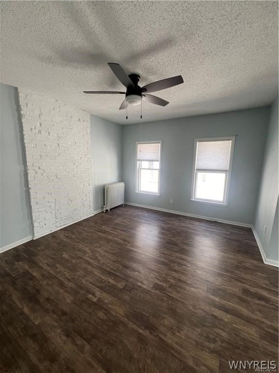 146 Wallace Ave - Photo 4 of 33