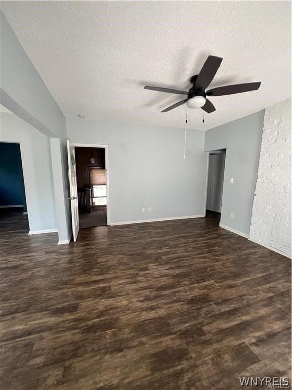 146 Wallace Ave - Photo 5 of 33