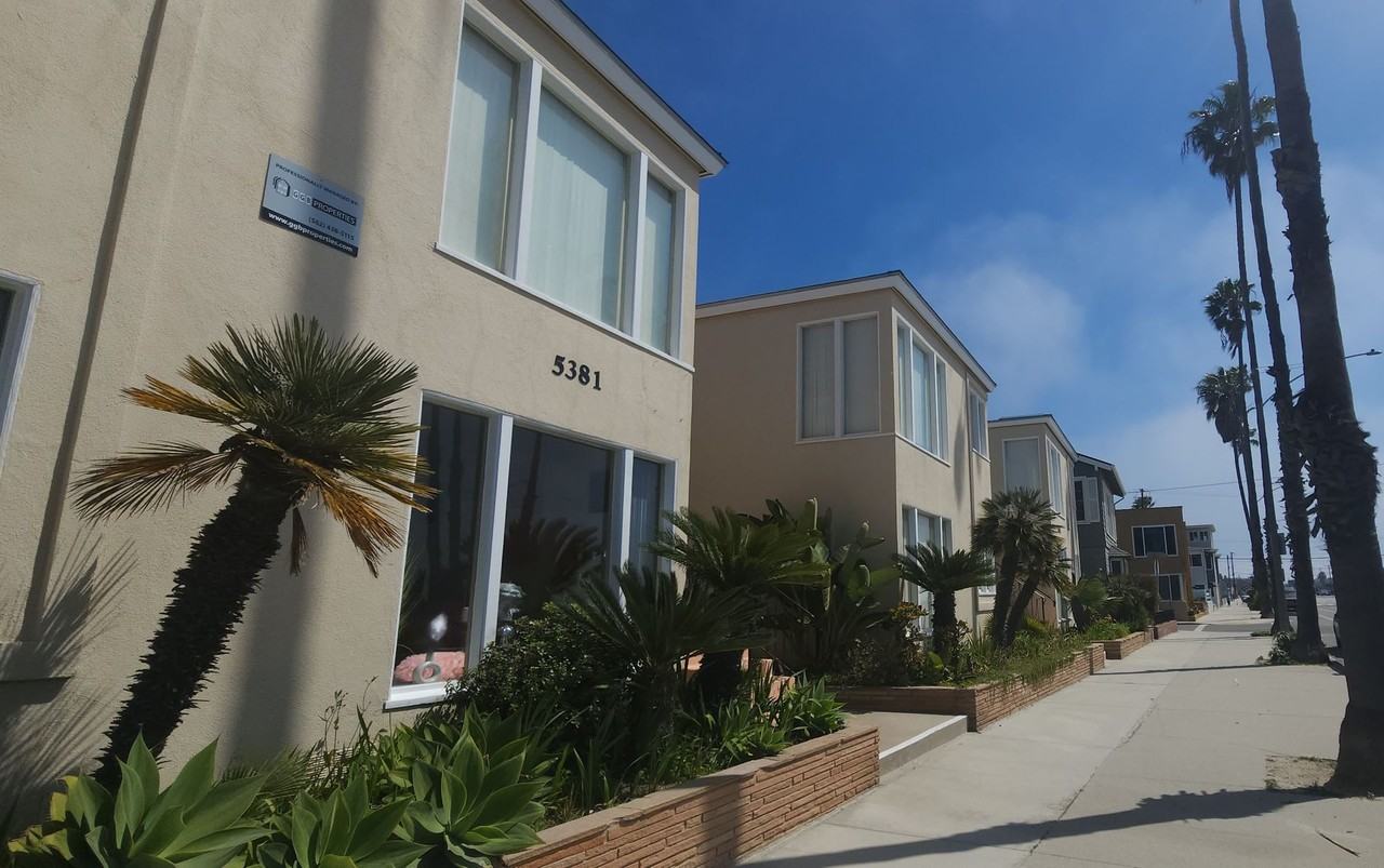 5381 - 5383 E. Ocean Blvd - Photo 2 of 8