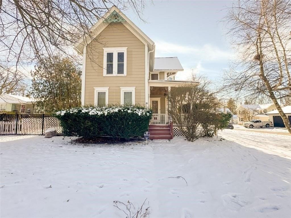 41 W Buffalo St - Photo 3 of 40