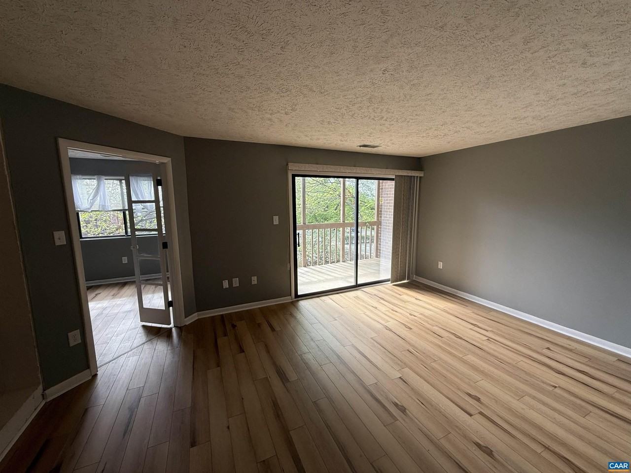 132 Turtle Creek Rd #7 - Photo 3 of 14