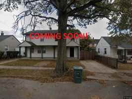 featured image of 911 Bryan St