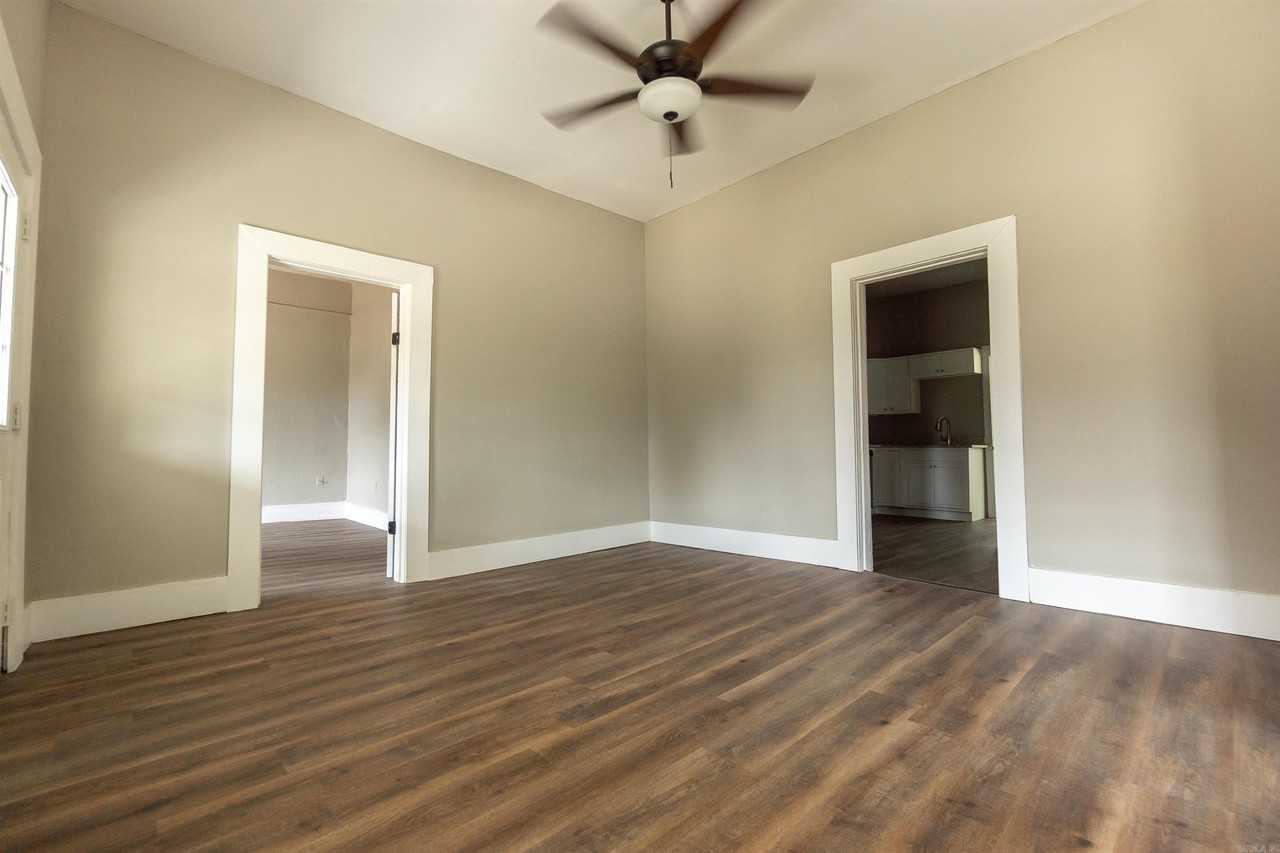 2900 W 15th St - Photo 6 of 32