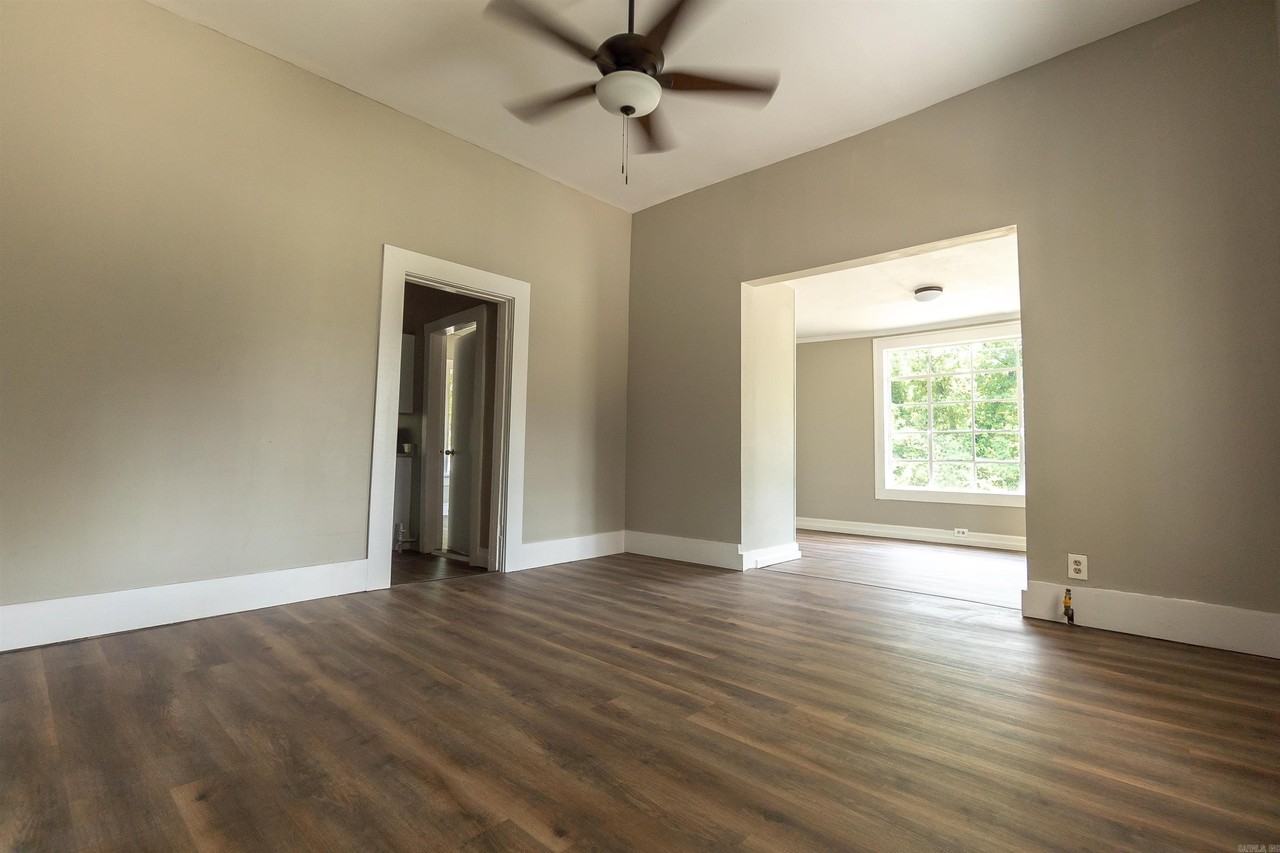 2900 W 15th St - Photo 7 of 32