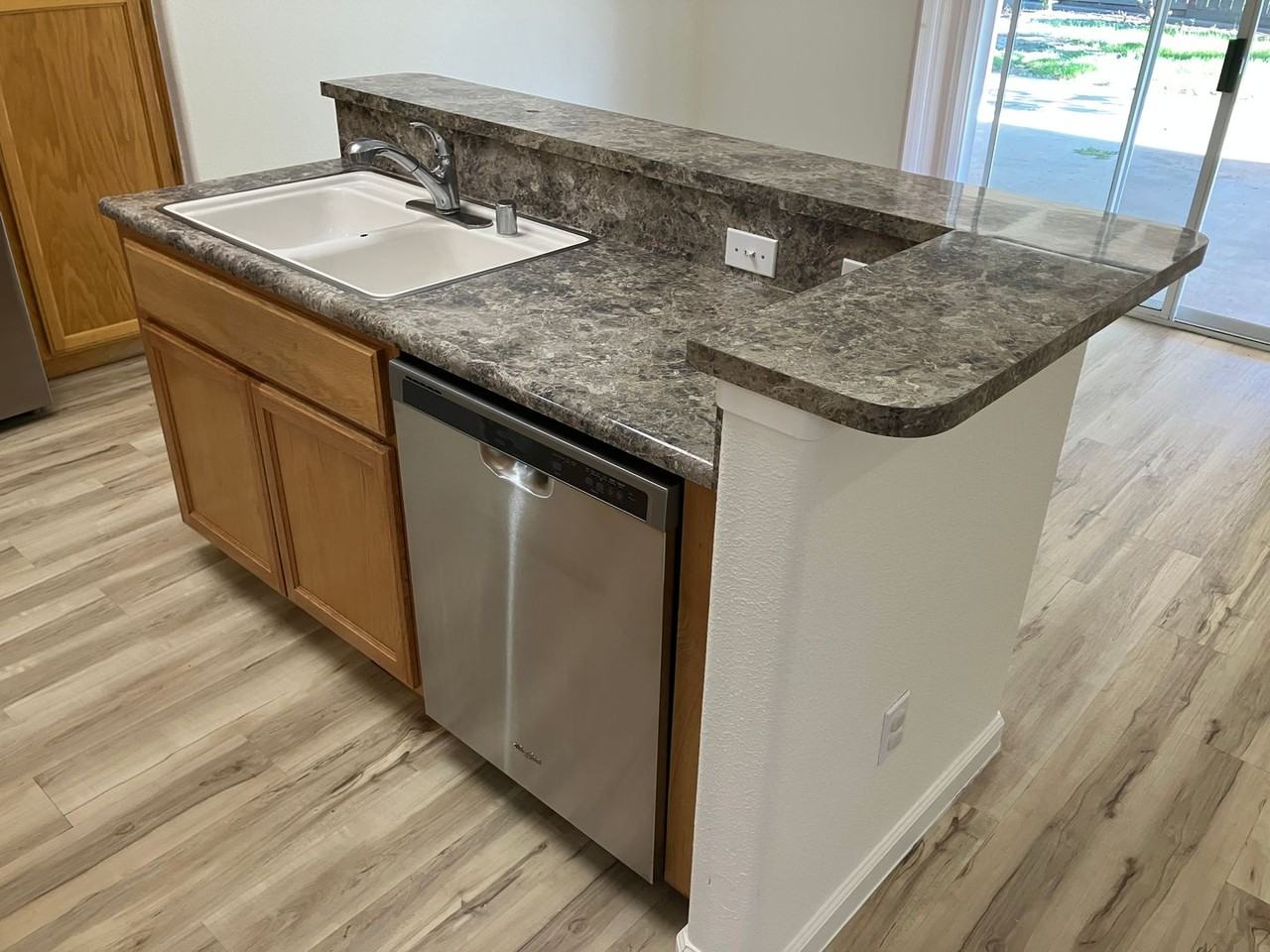 5200 Dunham Ct - Photo 6 of 23