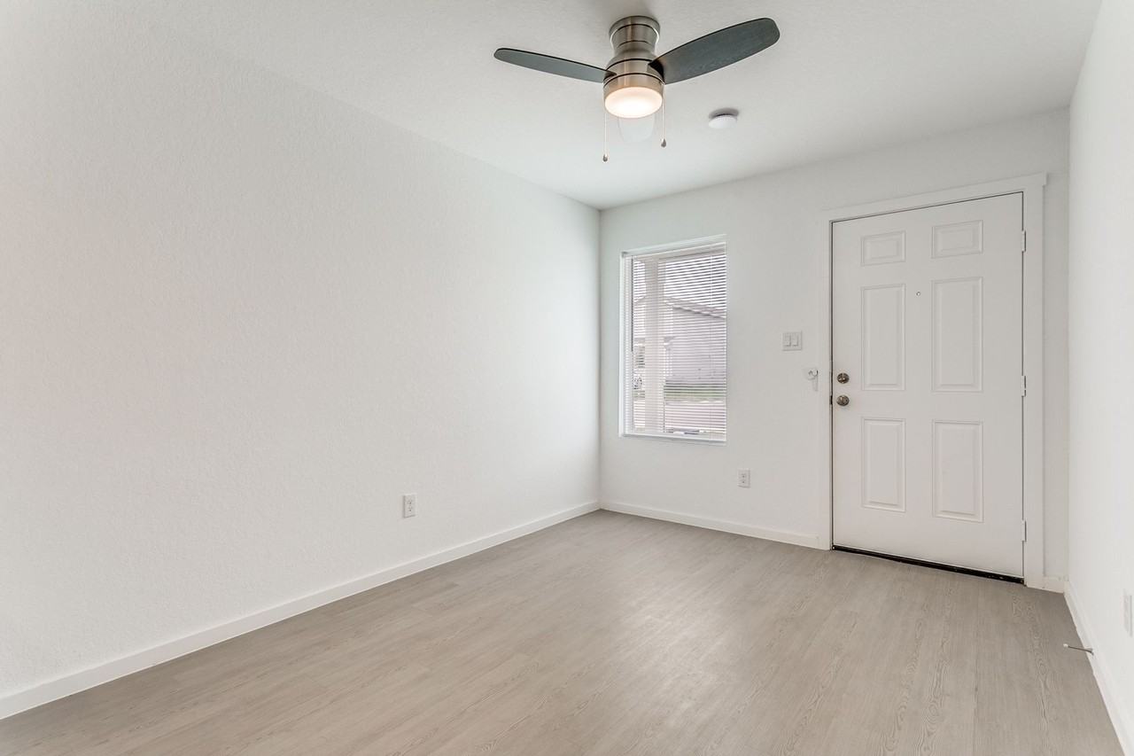 5010 Primrose Rdg - Photo 6 of 25