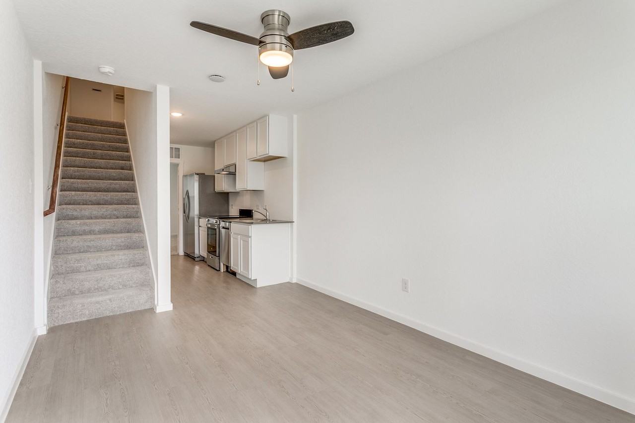 5010 Primrose Rdg - Photo 7 of 25