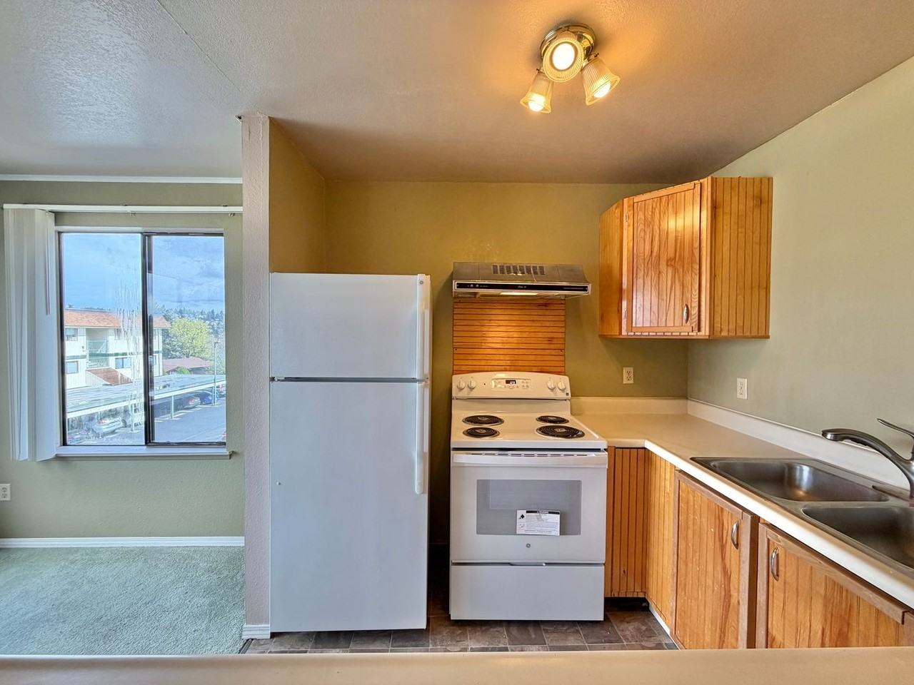 1588 Naval Ave #10 - Photo 7 of 18