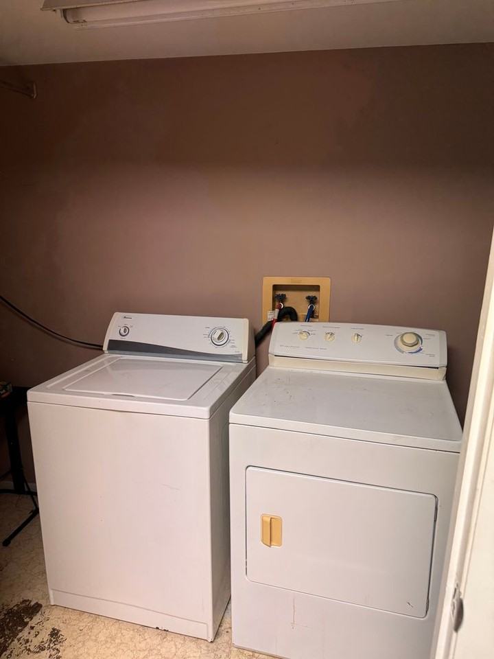 25 N Water Ave - Photo 3 of 9