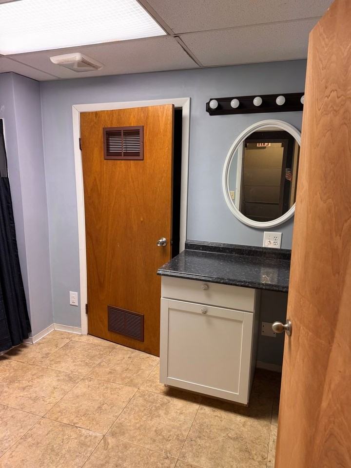 25 N Water Ave - Photo 5 of 9