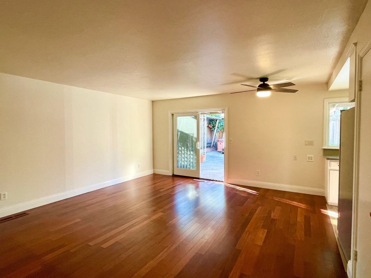 58 Stanford Ct - Photo 7 of 21