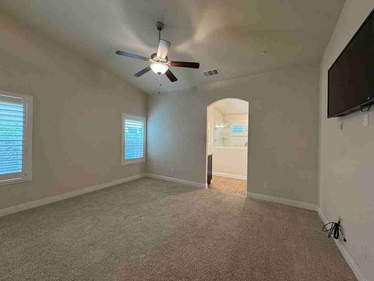 493 S Crescent Ln - Photo 7 of 27
