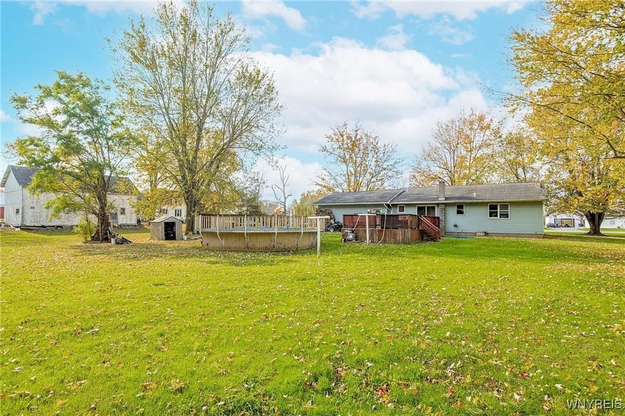 6507 Alleghany Rd - Photo 3 of 11