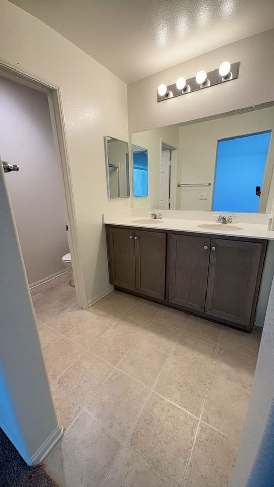 13074 Eastwind Way - Photo 6 of 31