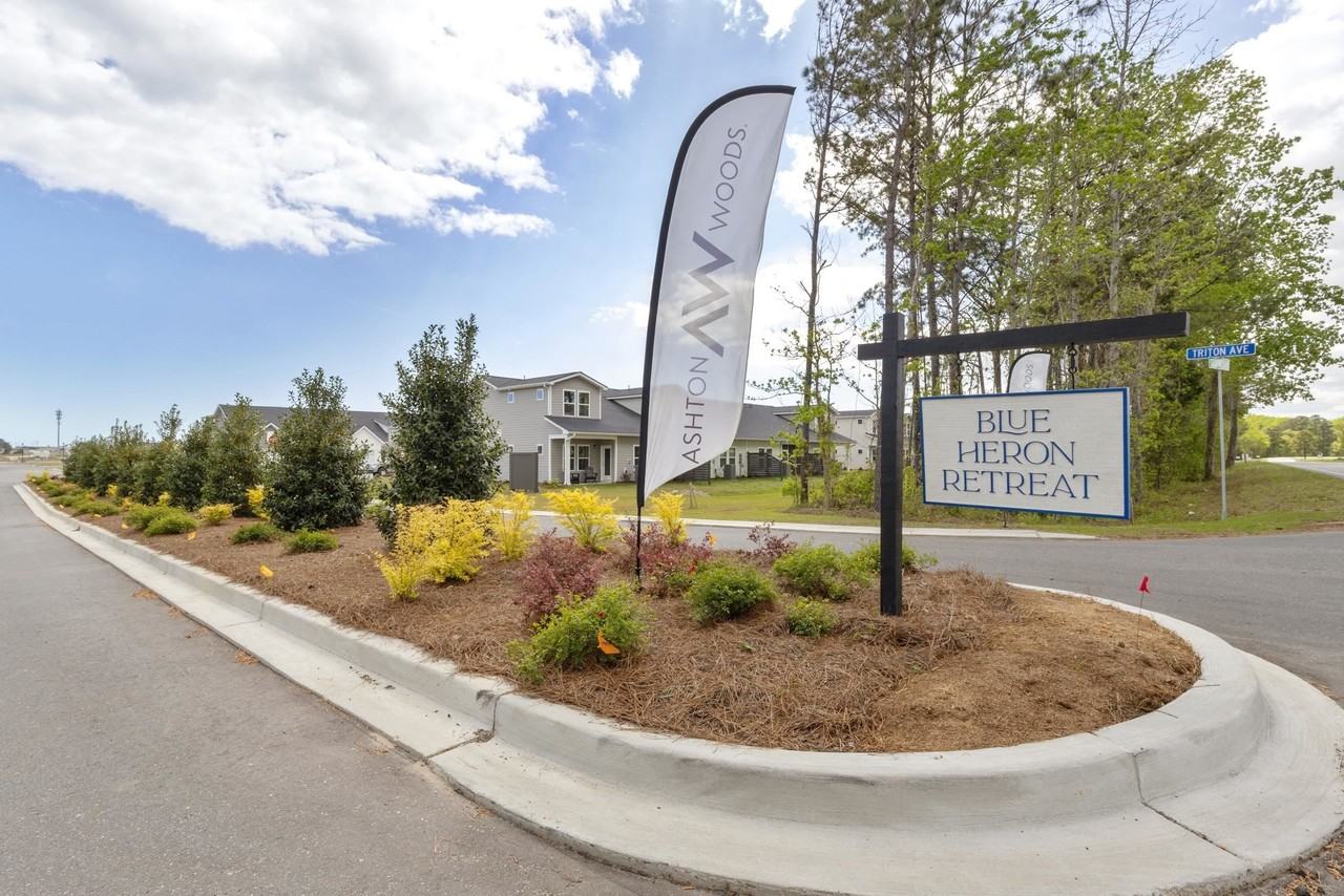 730 Ebb Tide Rd - Photo 2 of 50