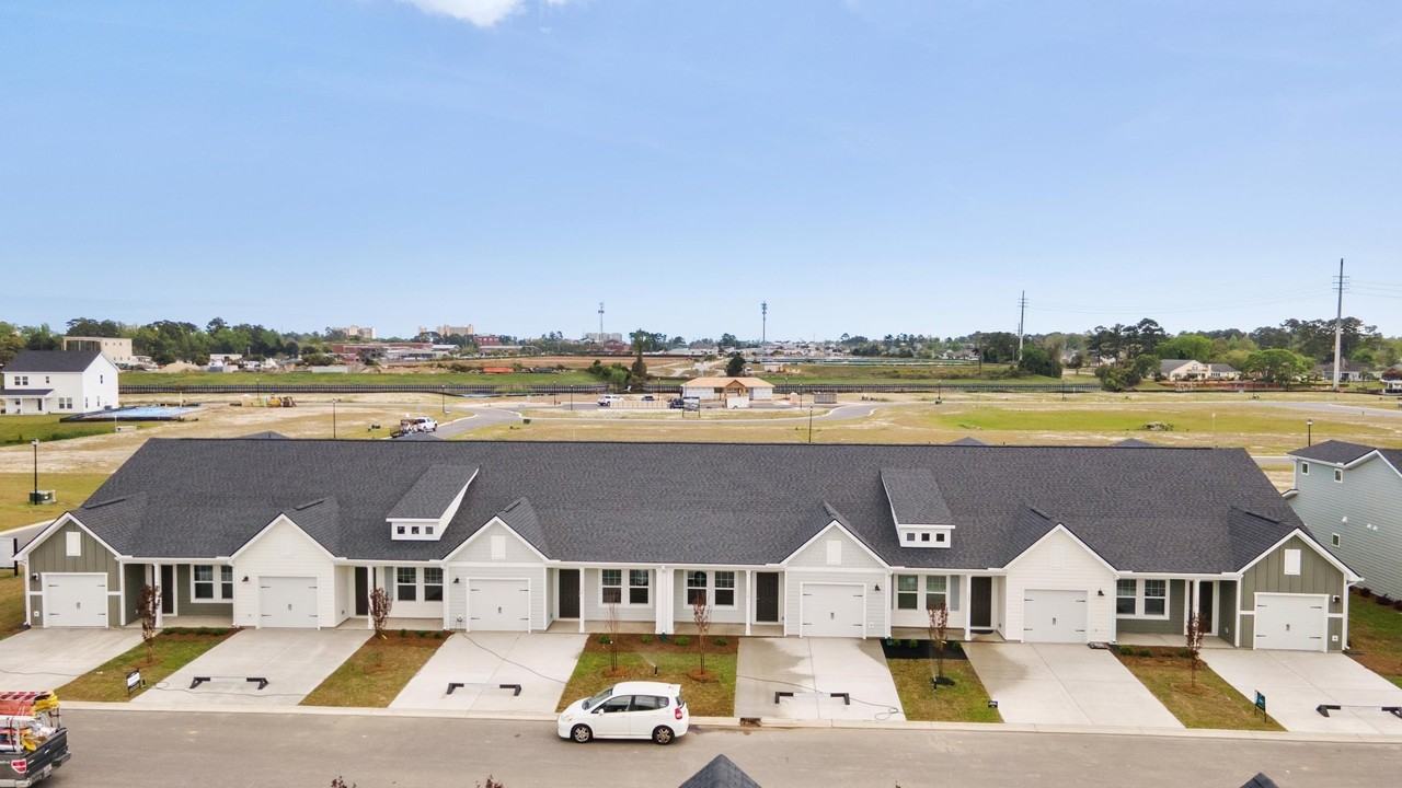 730 Ebb Tide Rd - Photo 6 of 50