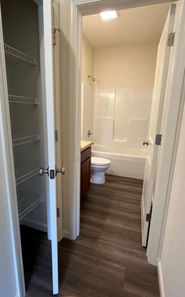 6441 Wallingford St - Photo 5 of 8