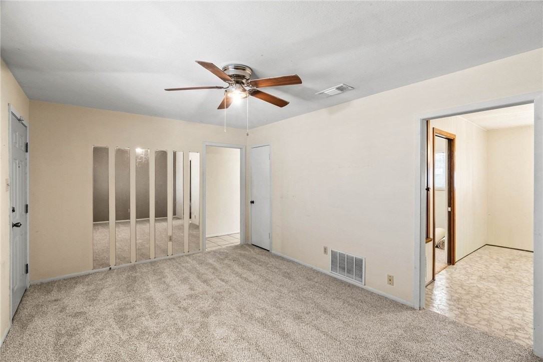 1829 Lesle Ln - Photo 2 of 12