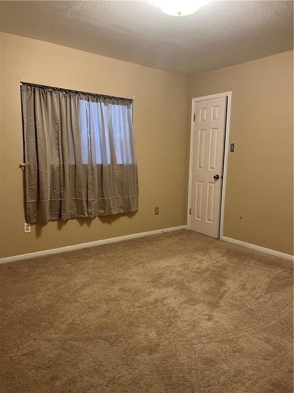 7950 Caribou Dr - Photo 7 of 9