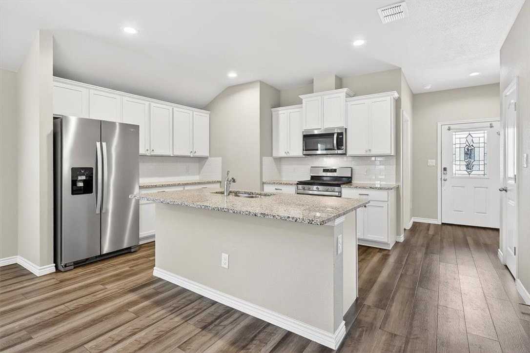 7326 Tristan Dr - Photo 2 of 39