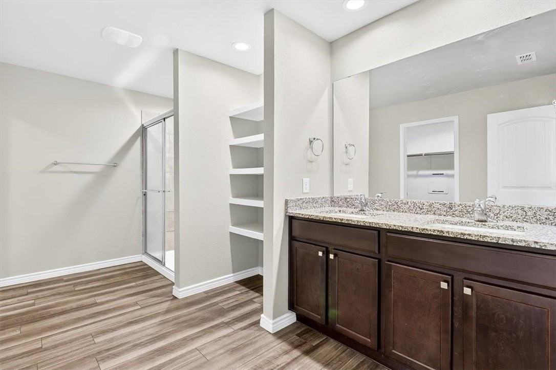 7326 Tristan Dr - Photo 4 of 39