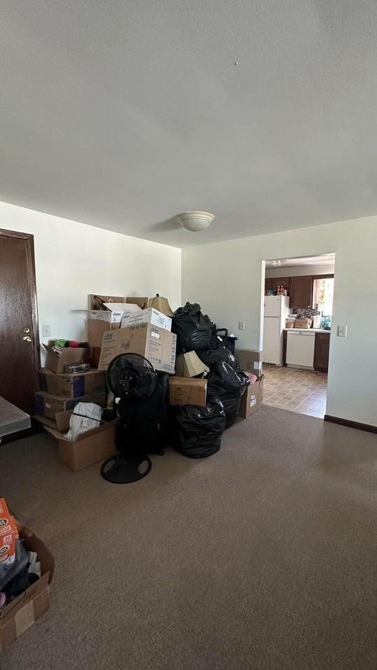 15 Oak Neck Rd #9 - Photo 3 of 12