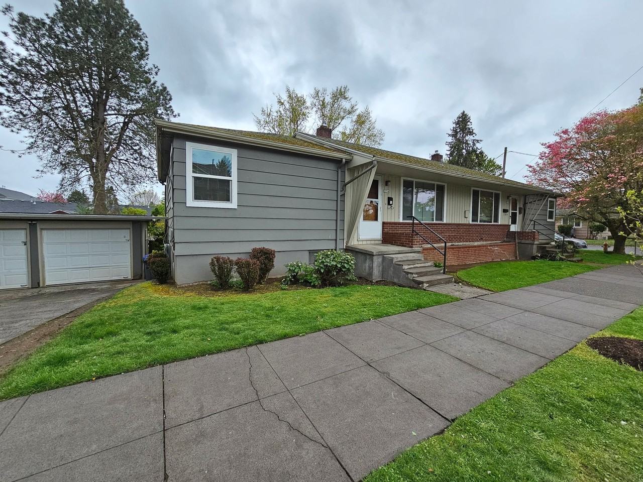 3714 Se Gladstone St - Photo 2 of 27