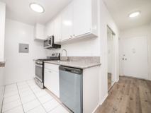 15925 Victory Blvd - Photo 1 of 1
