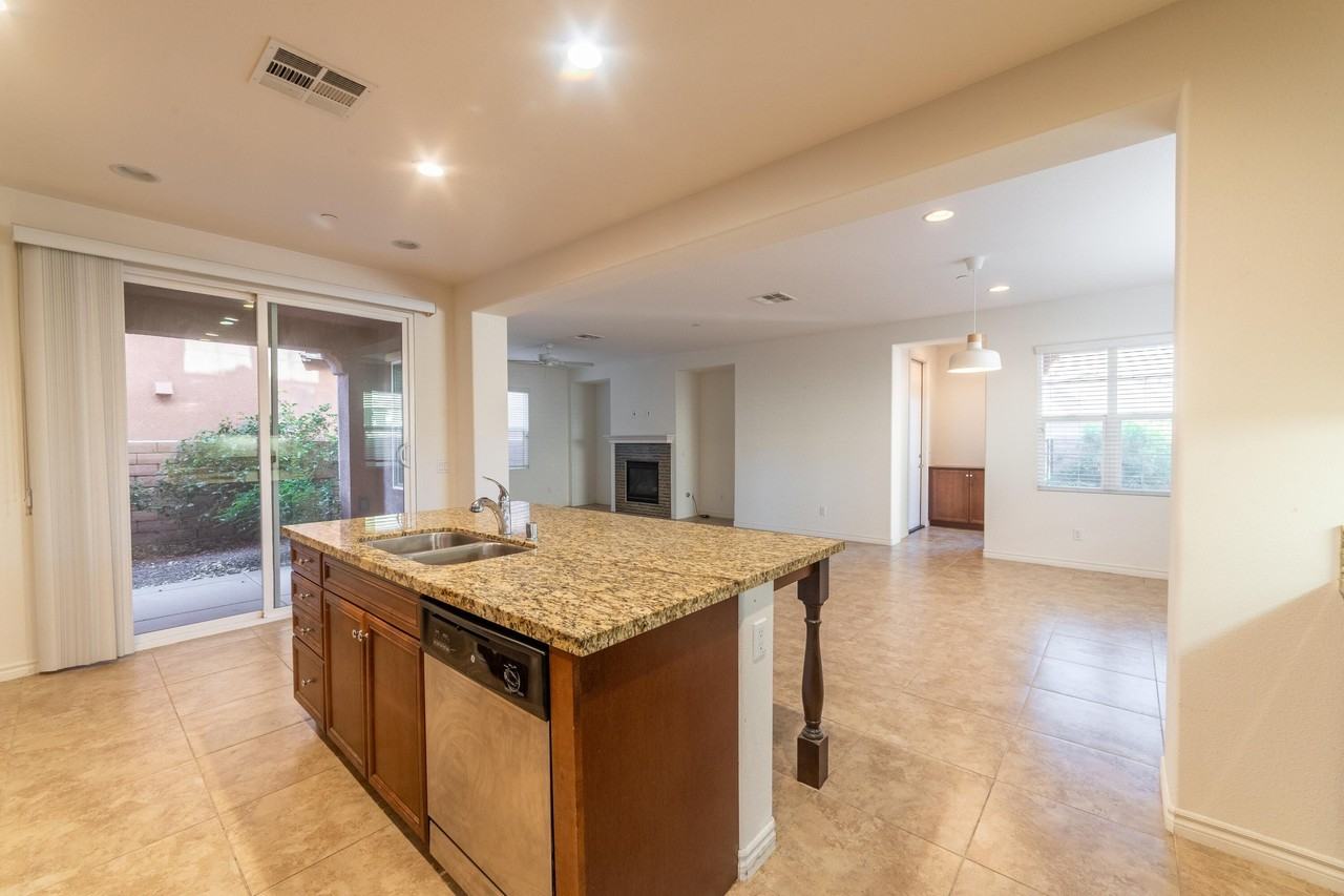 570 Calle Vibrante - Photo 5 of 42