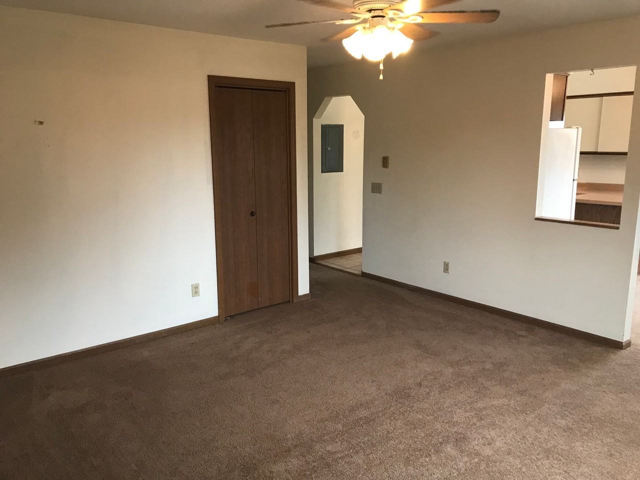 805 Columbus St #3 - Photo 2 of 8