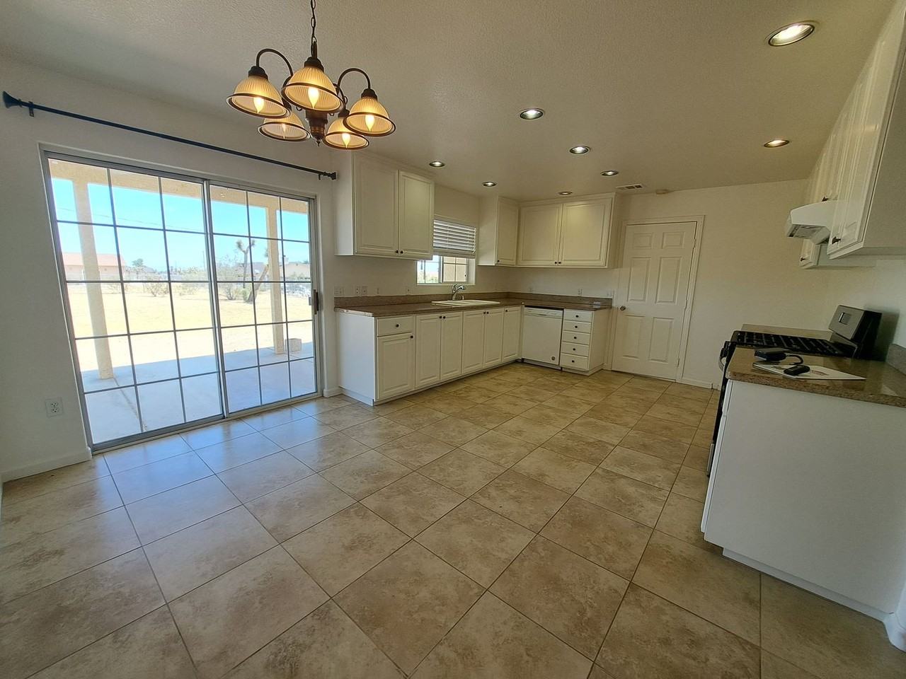 57876 Saratoga Ave - Photo 3 of 11