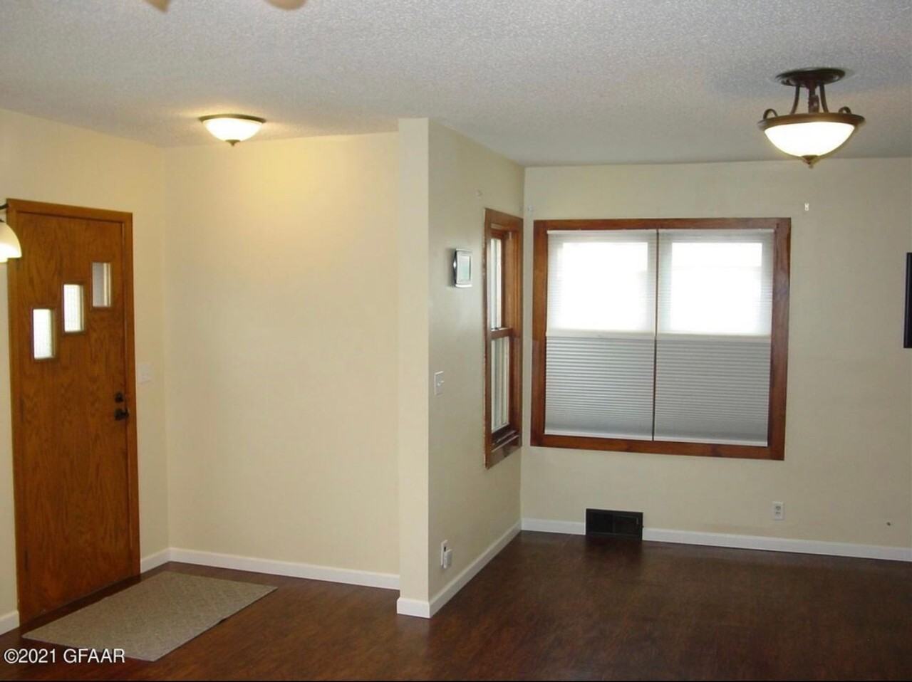 1712 5th Ave N - Photo 2 of 23