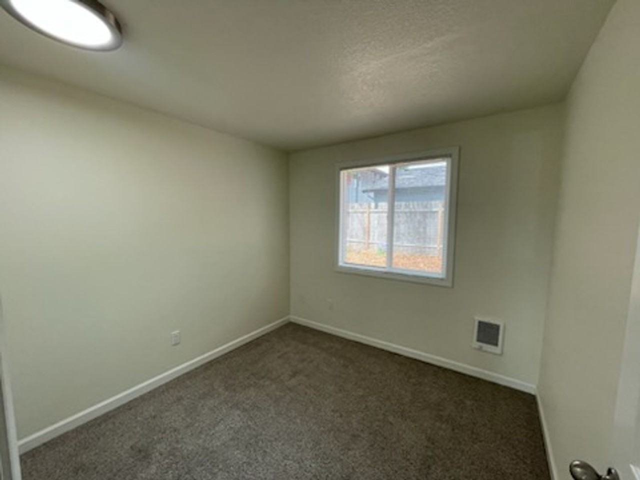 928 Ne 21st Ave - Photo 6 of 14