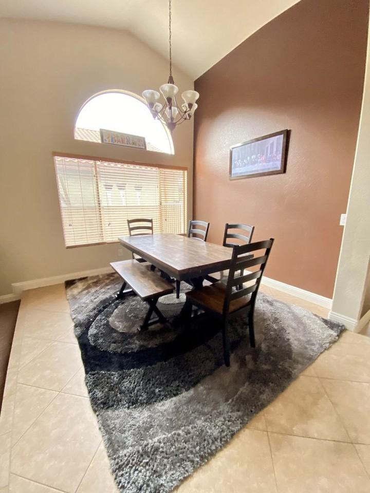 371 Dylan Cir - Photo 5 of 5