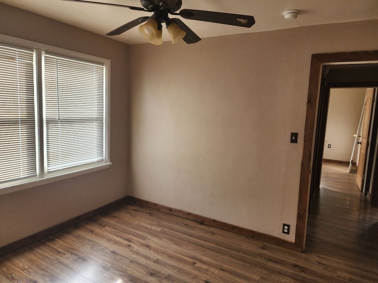 388 N 600 W - Photo 7 of 13