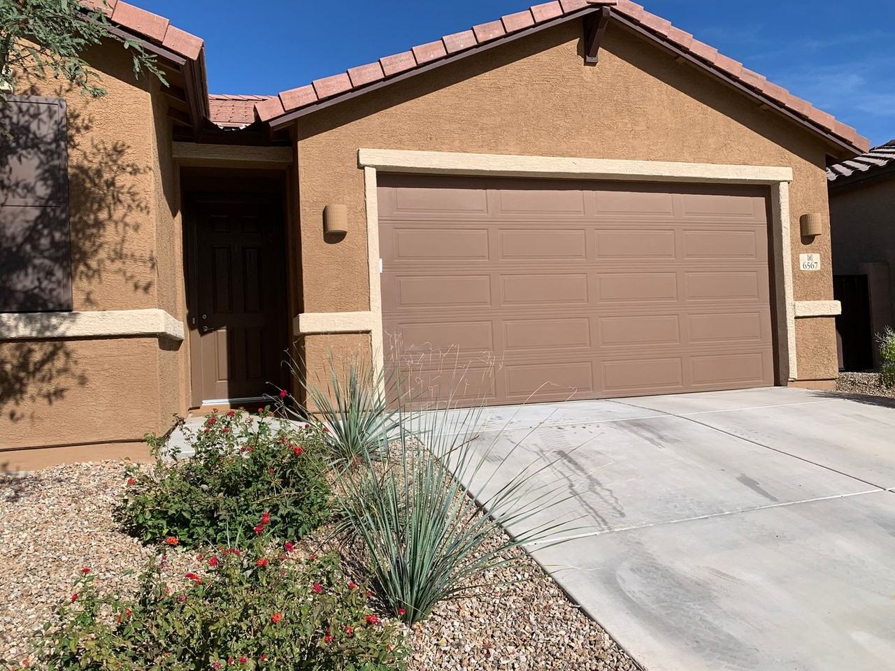 6567 E Via Arroyo Azul - Photo 2 of 50