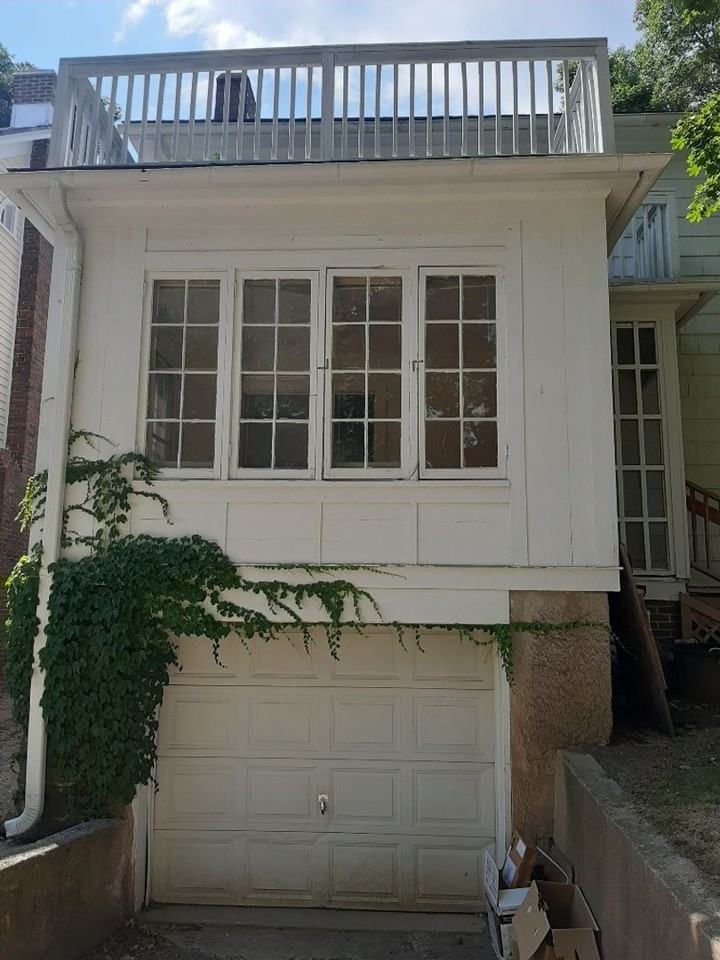 143 Lathrop St - Photo 7 of 50