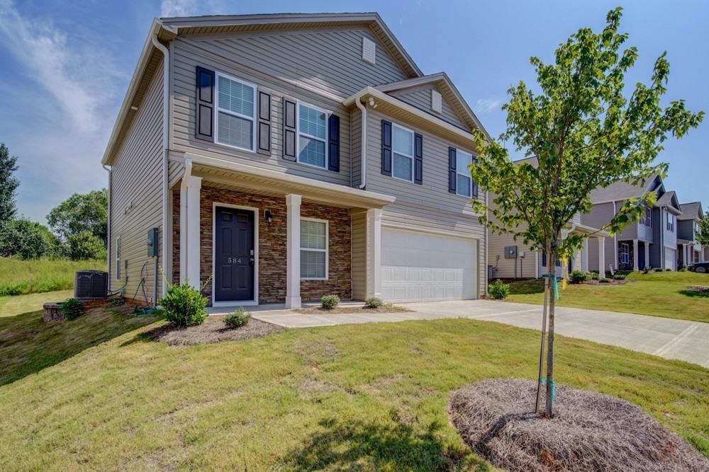 584 Craftsman Ln - Photo 3 of 35