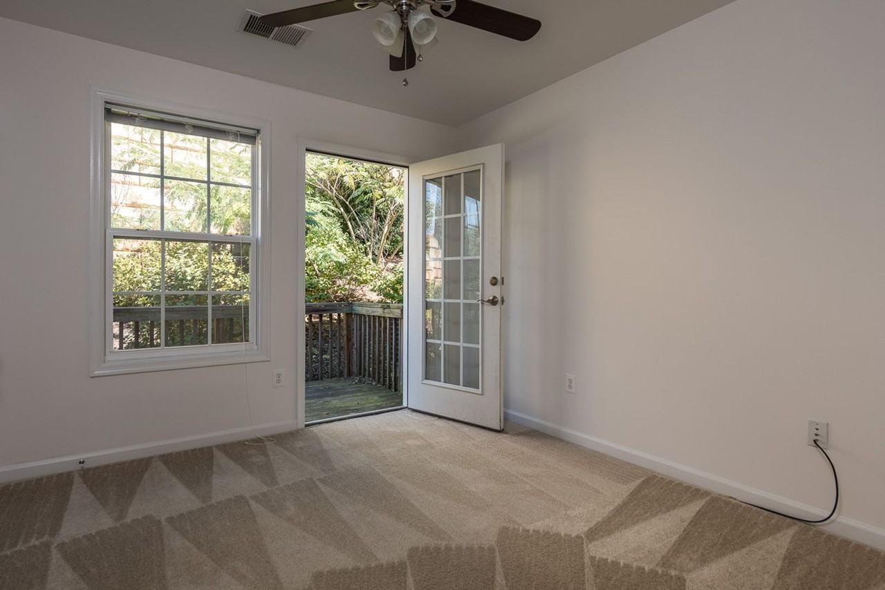 151 Brookwood Dr - Photo 4 of 10