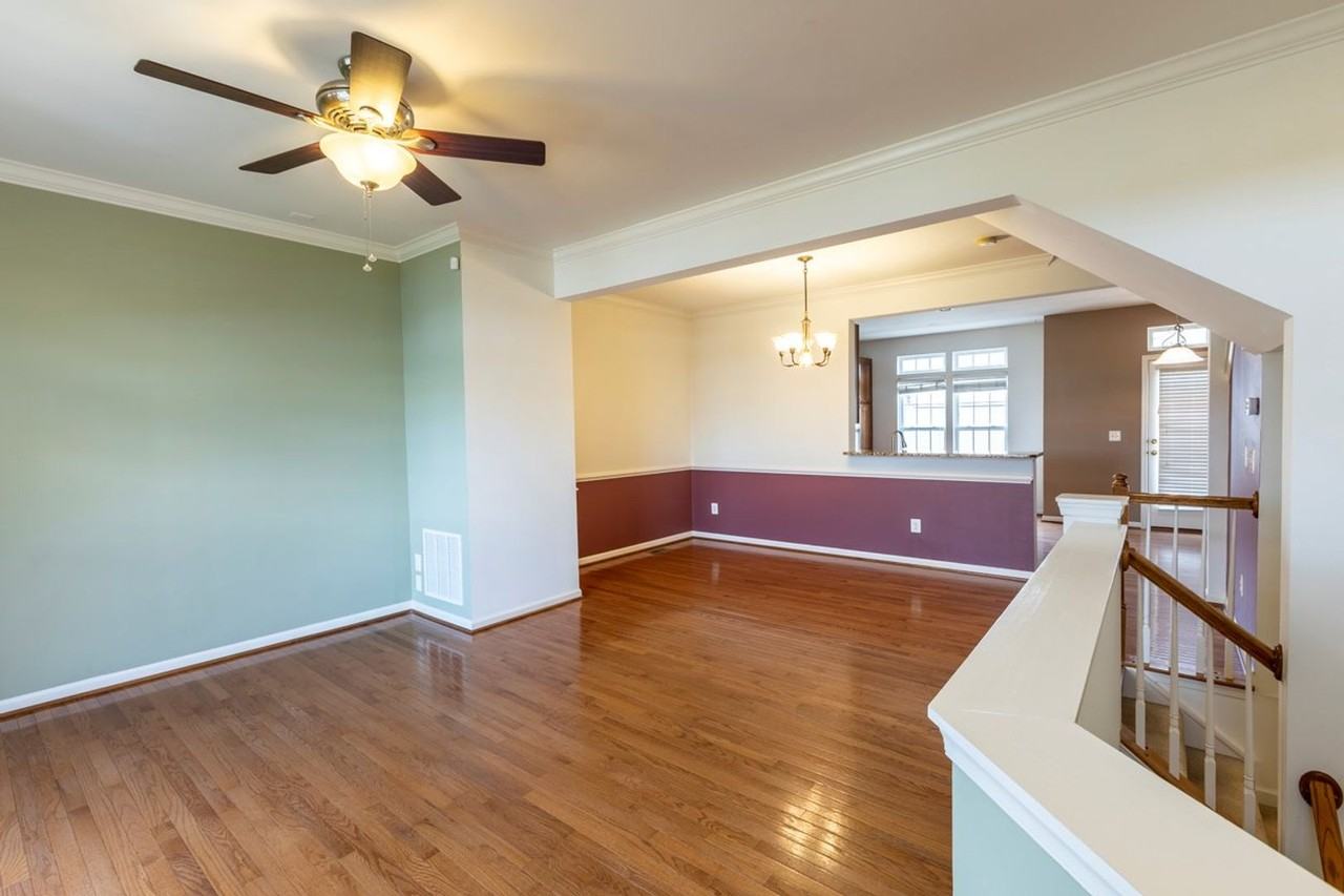 2042 Lockwood Dr - Photo 4 of 50