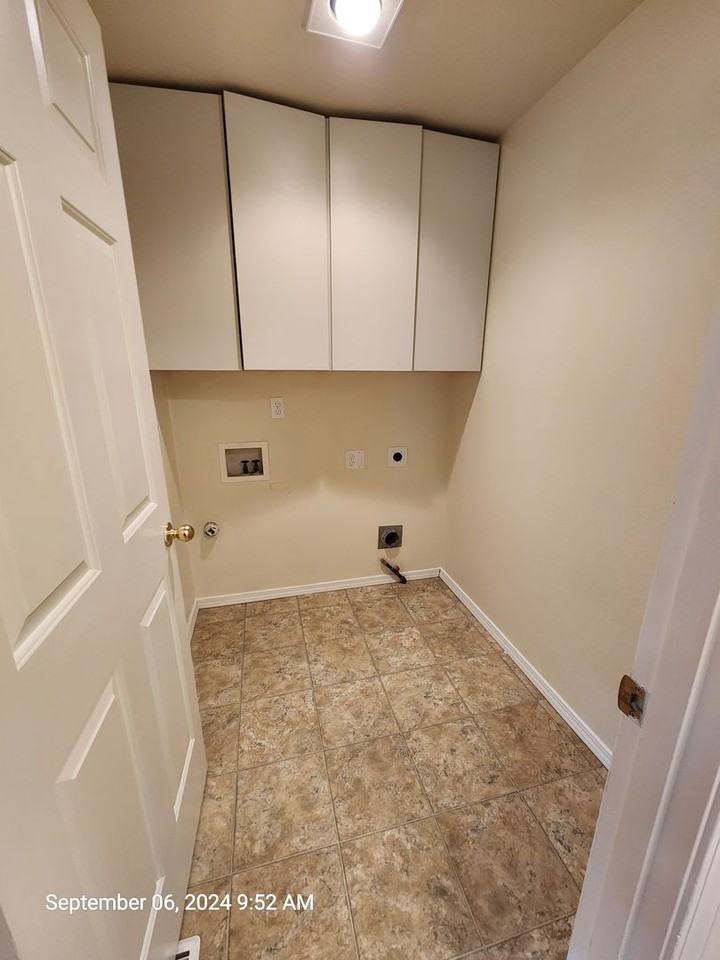 531 Sw Honeysuckle Ct - Photo 7 of 20