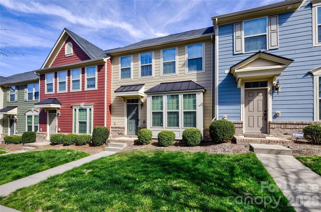 1731 Evergreen Dr - Photo 3 of 43