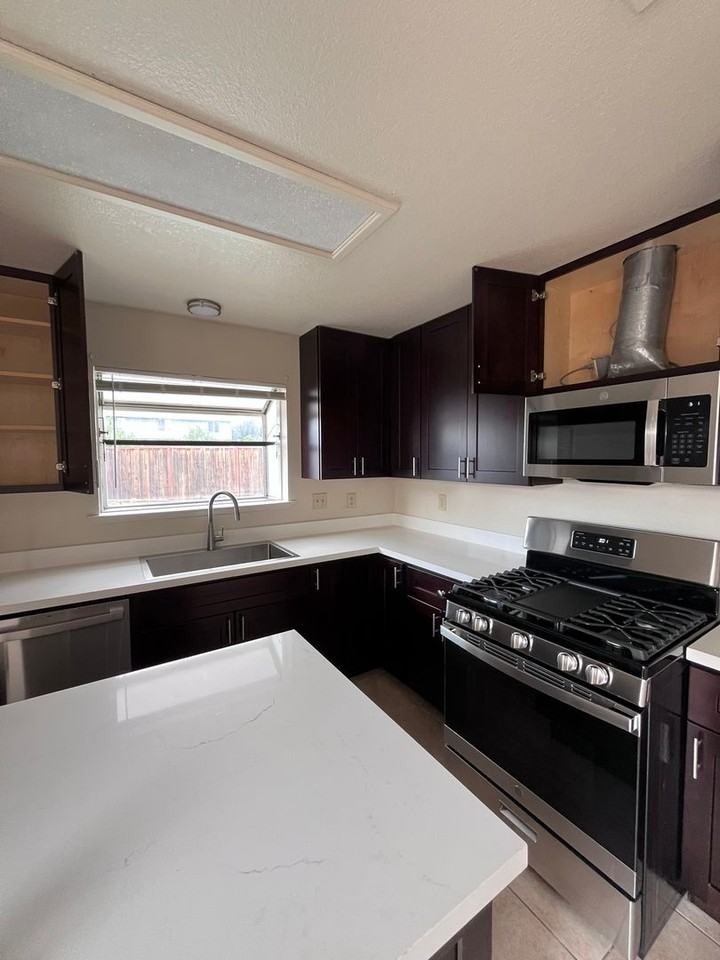 3401 Cassie Ln - Photo 5 of 20