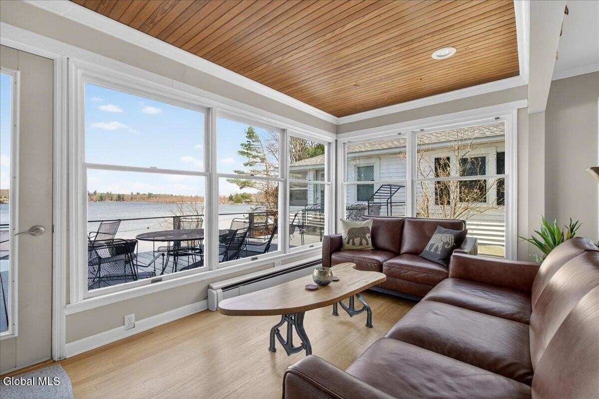 15 Mc Cormicks Ln - Photo 6 of 49