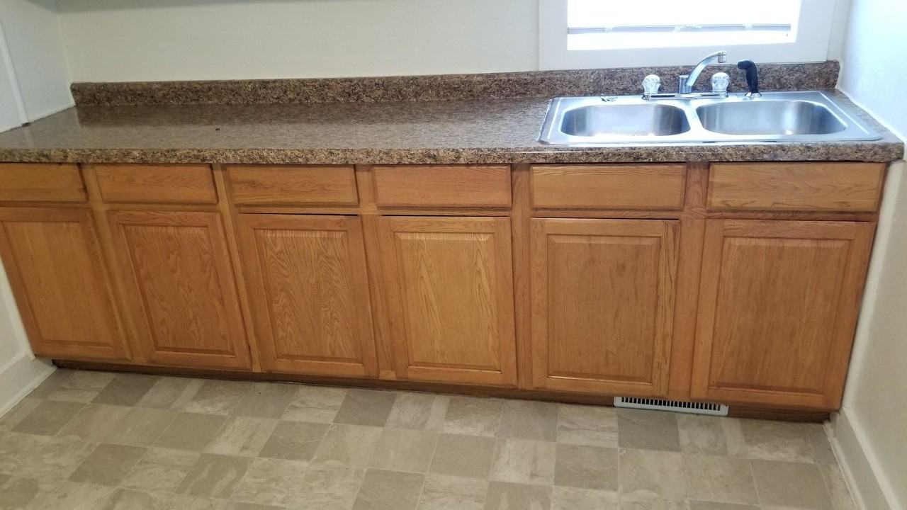 826 W Elsie St - Photo 6 of 14