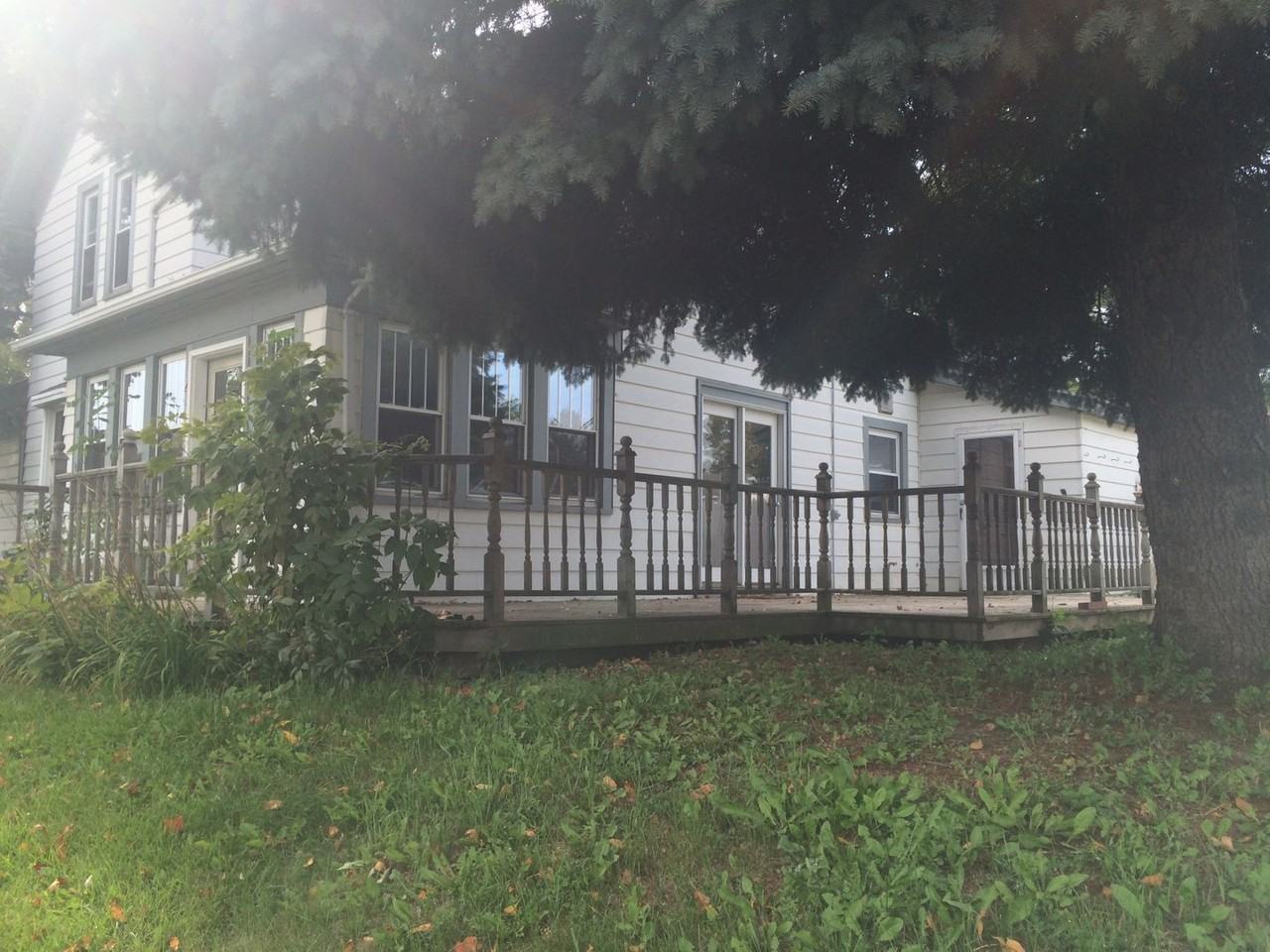 417 Crooks Ave - Photo 3 of 24