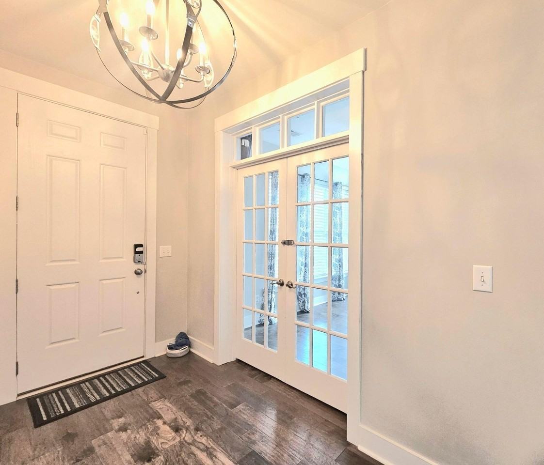 503 Scholar Way - Photo 3 of 22